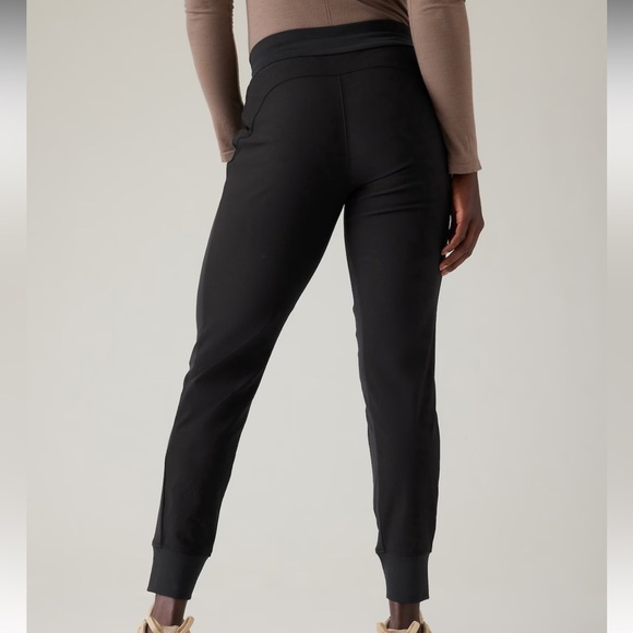 Athleta HEADLANDS HYBRID MID RISE JOGGER - Picture 2 of 7